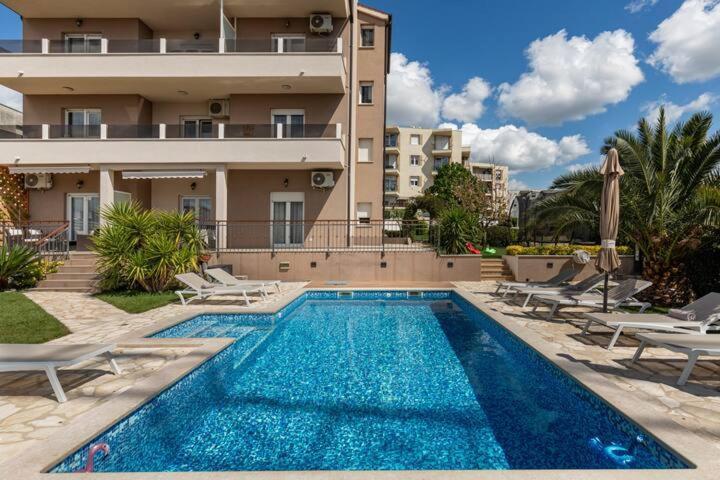 شقة Sunny Garden Adria سبليت المظهر الخارجي الصورة